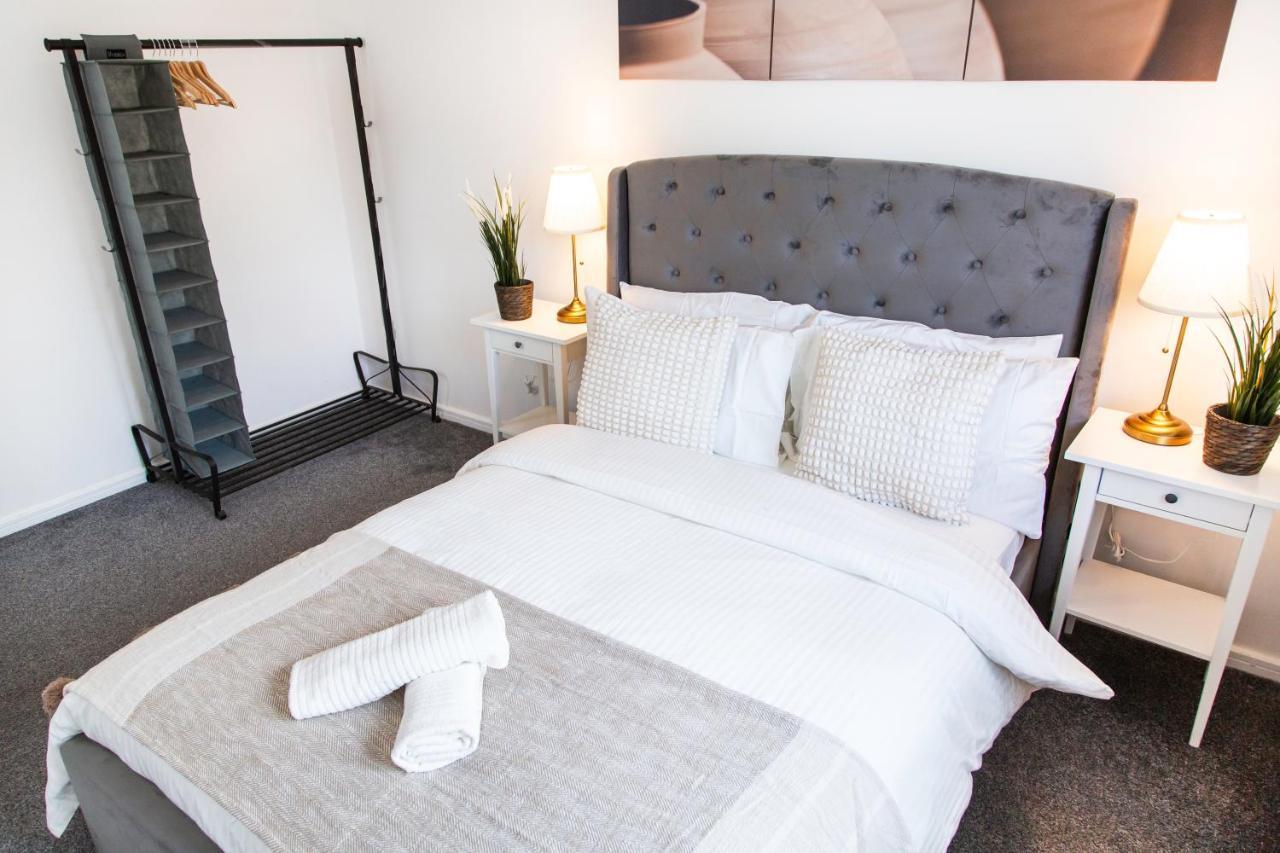 Cozy Townhouse In The Heart Of Greater Manchester Villa Luaran gambar