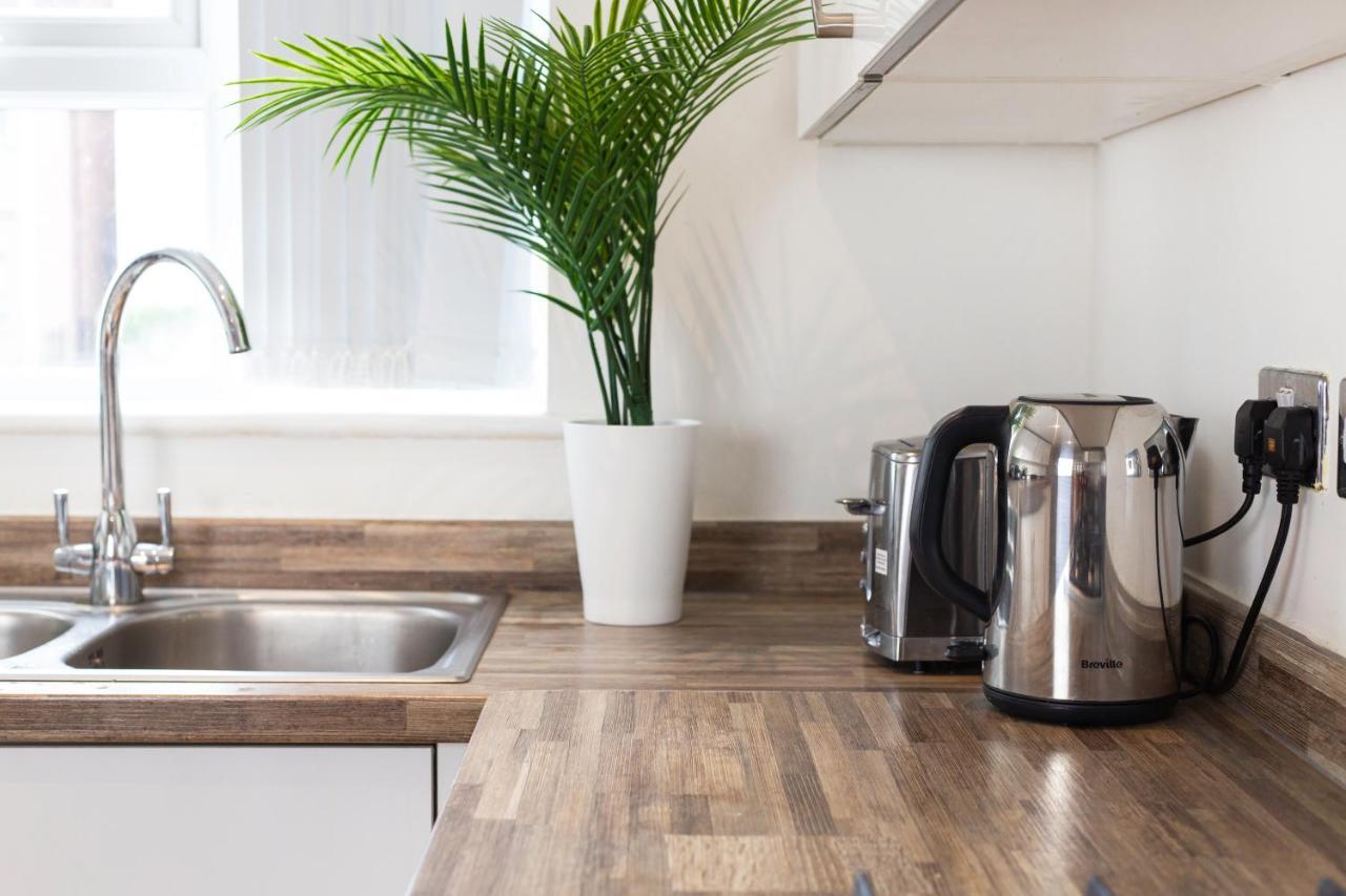 Cozy Townhouse In The Heart Of Greater Manchester Villa Luaran gambar
